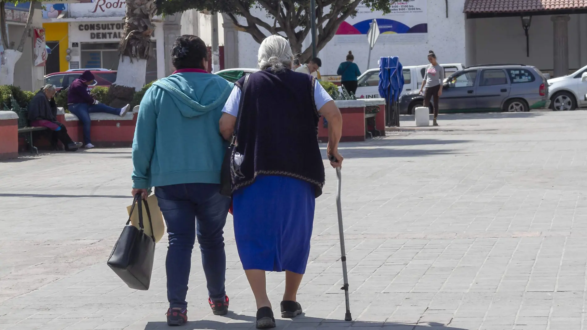 A través del programa Bienestar son beneficiadas personas con discapacidad y adultos mayores.  Foto César Ortiz.